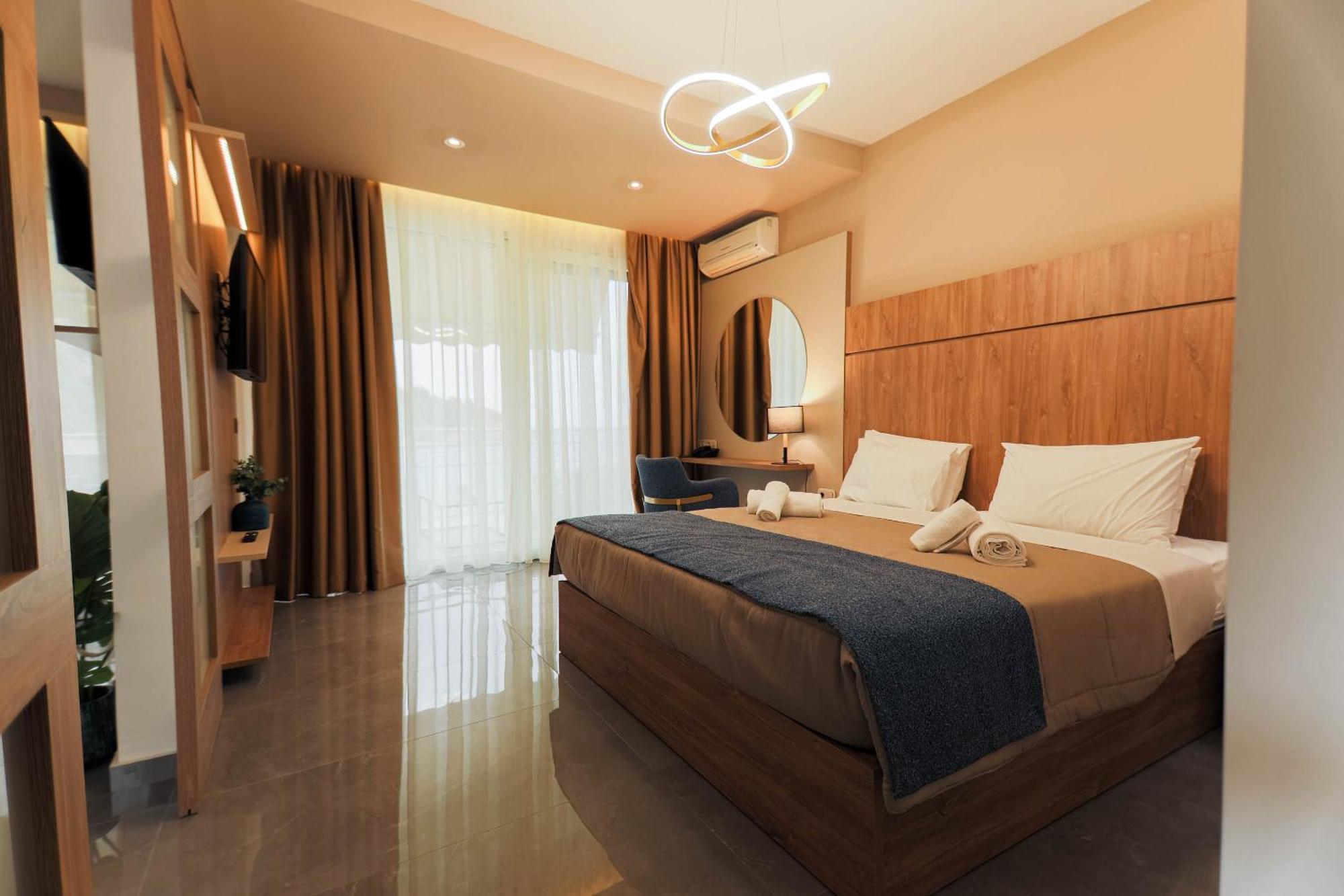 Tosca Beach Hotel PalaiónTsiflíkion المظهر الخارجي الصورة